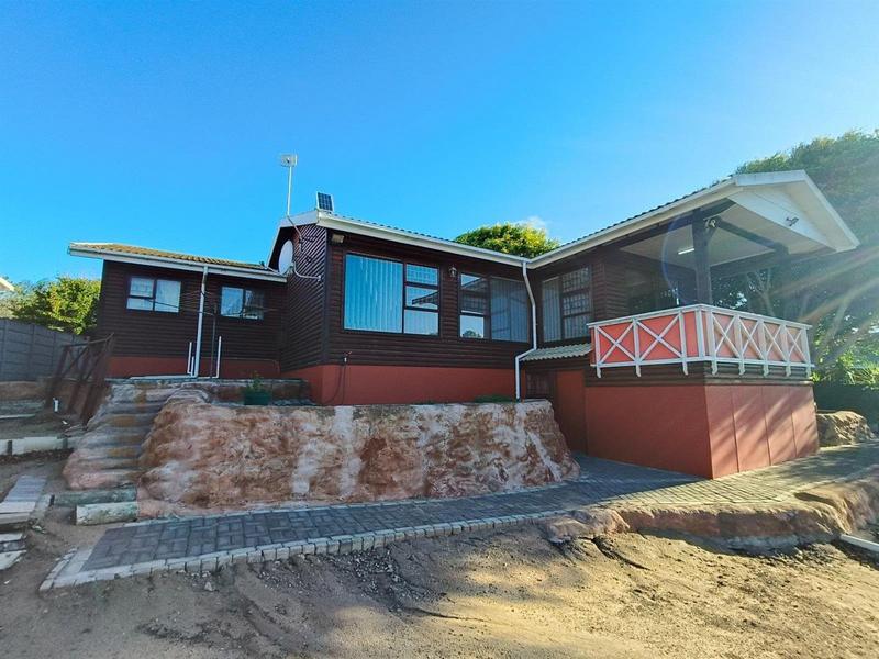3 Bedroom Property for Sale in Fraaiuitsig Western Cape